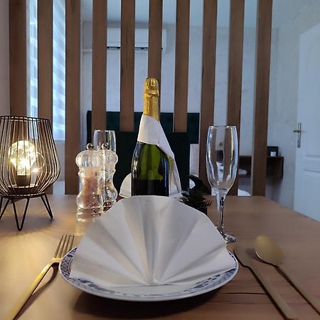 Studio Apartman Free Parking Rubikon بلغراد المظهر الخارجي الصورة