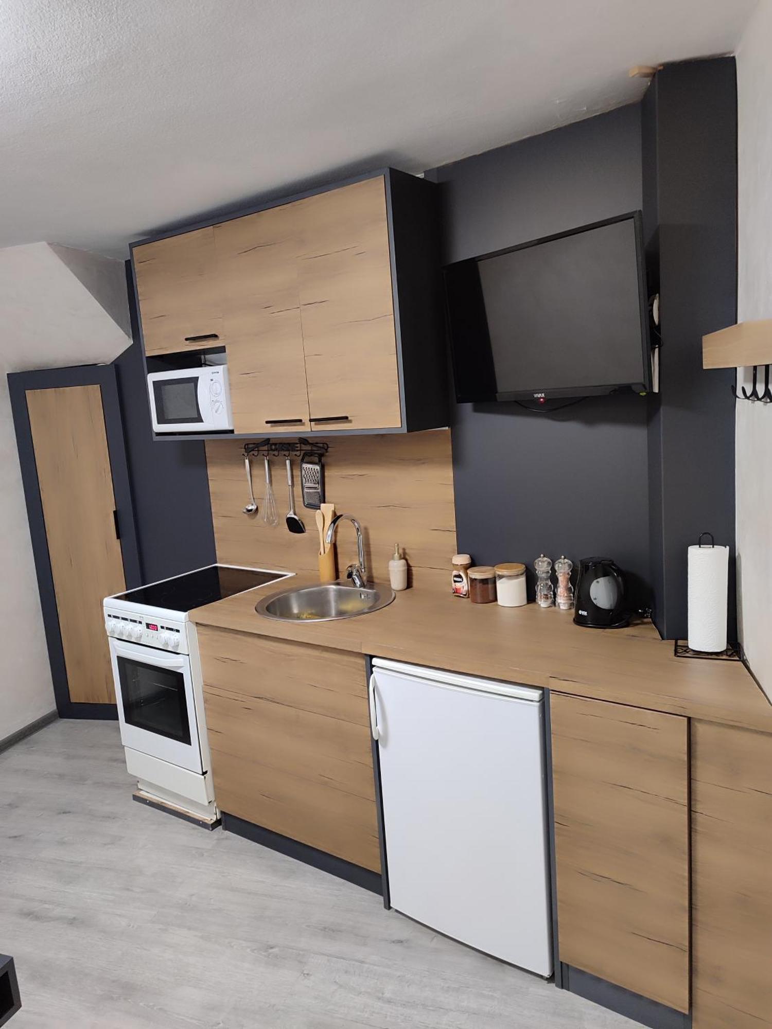 Studio Apartman Free Parking Rubikon بلغراد المظهر الخارجي الصورة